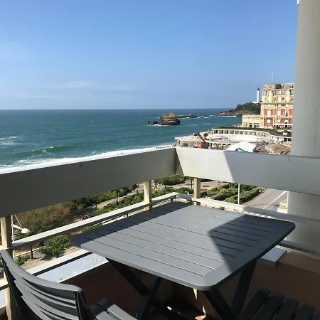 Studio Avec Piscine Face A La Mer A - Fr-1-3-430 Apartment Biarritz